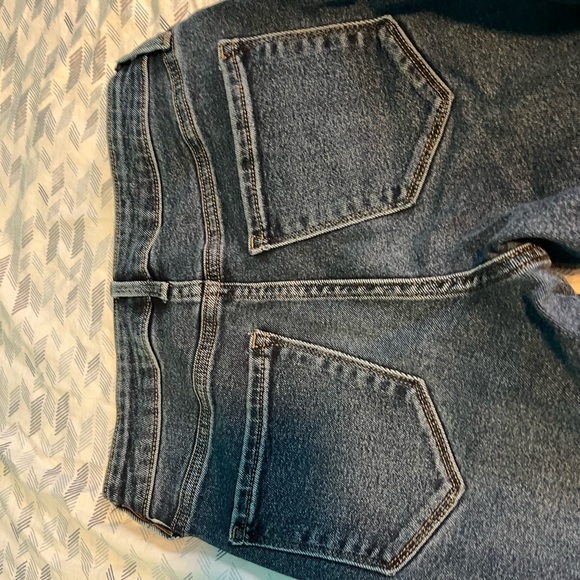 Old Navy rockstar super skinny jeans - Picture 6 of 6